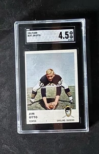 1961 Fleer #197 JIM OTTO (RC) (HOF) SGC 4.5 - Picture 1 of 2
