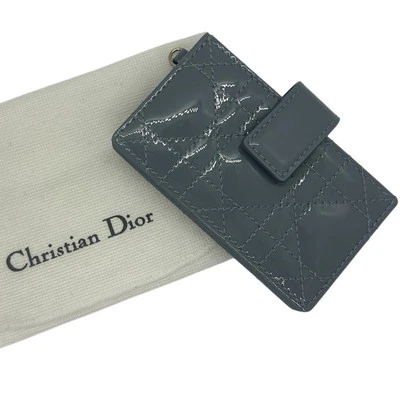 Portatarjetas LADY DIOR Jazmín - Usado - Bolsa de regalo y polvo Dior, sin caja, sin encanto Foto 1 de 4