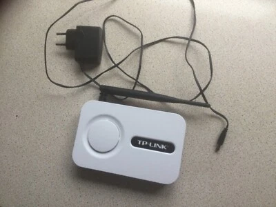 TP LINK WIFI Router, with European Plug TL-WR340G 54 Mbps - Image 1 of 4