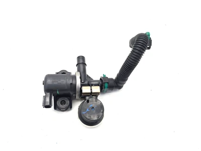 Electroválvula de control de purga de emisiones Prime Toyota Prius 2017-2022 con manguera OEM Foto 1 de 4