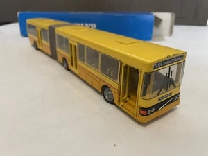 NZG 280663 1/50 Scale Art.311 Volvo B10M Articulated Bus - Boxed - Picture 1 of 11