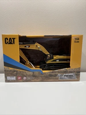 CAT 385C L Hydraulic Tracked Excavator 1:64 Scale Model - Diecast Masters 84651 - Image 1 of 3