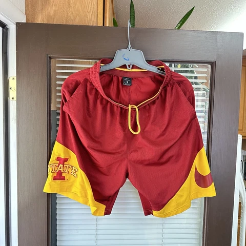 Authentic Nike Iowa State Cyclones NCAA Basketball Shorts Jersey Gym Active Cover