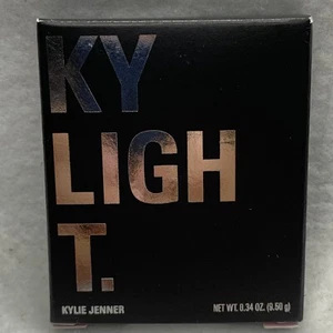 Kylie Jenner Kylight Pressed Illuminating Powder Dreamin Of Diamonds .34 oz New - Picture 1 of 4