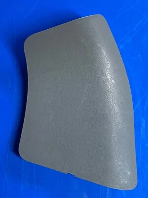 Pontiac Vibe 2009-2010 derecha área de carga trasera cubierta de almacenamiento luz trasera acceso 71183 Foto 1 de 3