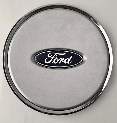 2001 2002 2003 Ford Windstar Center Hub Cap 1F22-1A096-AB / 3F23-1A096-FA - Image 1 of 3