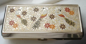 GOLD TONE CHOKIN DESIGN ?? MUSICAL VANITY BOX /COMPACT Crane Birds Decoration - Picture 1 of 12