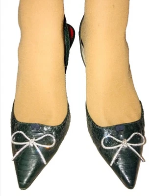 Carolina Herrera Snakeskin Pointed Toe Slingback Heel SZ 38 - Image 1 of 4