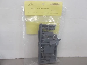 STATE TOOL & DIE # CMA-500-3 ~ THREE RAILROAD PRIVY BUILDING KITS ~ HO SCALE - Picture 1 of 3
