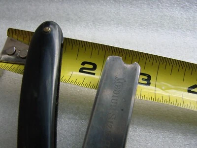 Antigua maquinilla de afeitar recta, "WADE & BUTCHER" muy bonita Foto 1 de 4