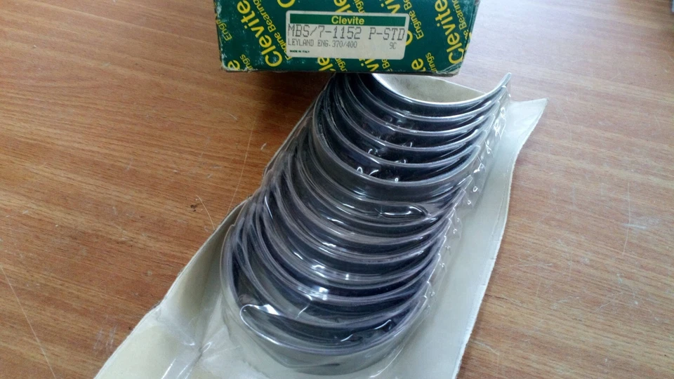 Main Bearings Crankshaft Set for Leyland 370 400 401 410 Pegaso Comet STD - Image 1 of 1