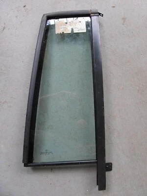 NOS MoPar 1993 - 1998 吉普大切诺基右后门固定玻璃 pn 55032648 — 第 1/3 张图片