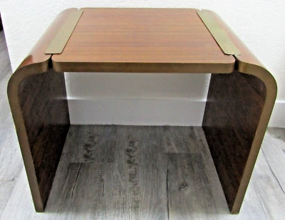 Mid-Century Modern Mahogany and Brass Waterfall End Table By Baker Furniture  - Image 1 of 4