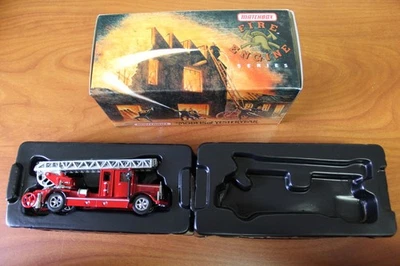Modelos Matchbox de camión de bomberos de antaño YFE05 1932 Mercedes-Benz escalera sin usar, en caja Foto 1 de 4