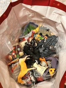 Surprise Bag Of 6 Scary Movie Action Figures Worth At Least $8 Each Figurines - Picture 1 of 1