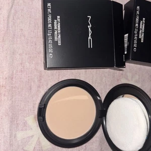 Mac BLOT POWDER / PRESSED In Medium Dark Full Size 0.42 oz New - Picture 1 of 6