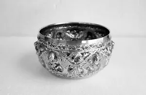 Antique 900 Silver Burma Myanmar Siam Thai Alms Beggar Bowl Repousse Signed - Picture 1 of 9