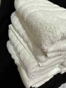 Best Quality Towel. 100% High Standard Soft Cotton Guarantee. Size30'58'.(SM) - Picture 1 of 8