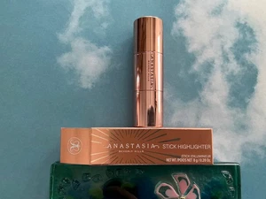 Anastasia Beverly Hills Stick Highlighter ICED OUT - 0.28 oz Authentic NEW - Picture 1 of 9