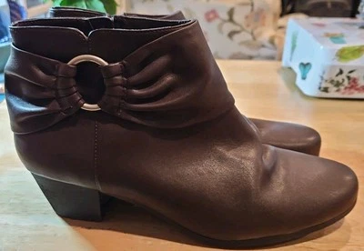 Бас коричневый искусственной кожи молнии ботильоны женщин размер 11 M отличном состоянии  - Изображение 1 из 4