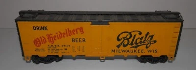 Athearn HO Scale 40' Blatz 27107 Old Heidelberg Beer Reefer with kadees - Image 1 of 4