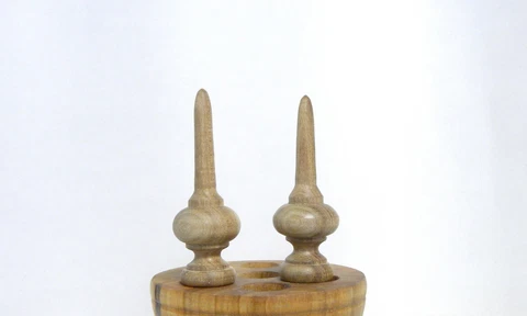 Finial Seth Thomas Steeple Bracket Shelf Mantel Clock, 1 item Cover