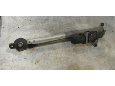 2004 Subaru Forester XT Windshield Wiper Motor - Image 1 of 2