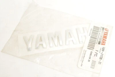 Logo emblema original Yamaha 3d Grizzly Kodiak YFM700 700 11-23 | 5UH-F173B-21 Foto 1 de 3