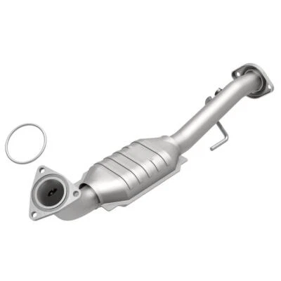 Right Catalytic Converter For 2005 GMC Sierra 1500 6.0L V8 GAS OHV - Image 1 of 4