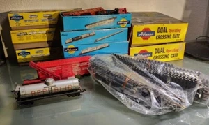 Vintage Athearn Trains in Miniature Model Railroad HO Scale Assorted Lot - Picture 1 of 18