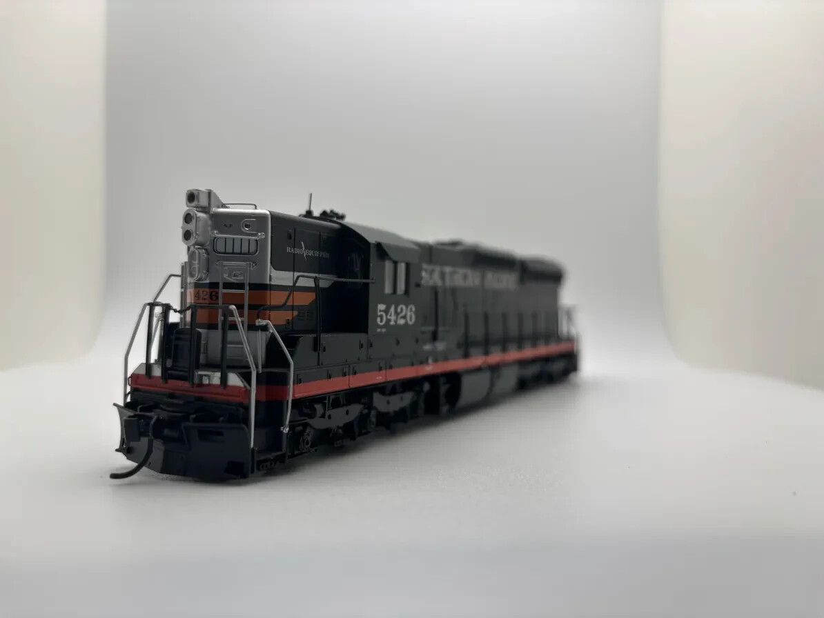 Walthers HO Southern Pacific Model Railroad Locomotives for Walthers HO Southern Pacific Model Railroad Locomotives for