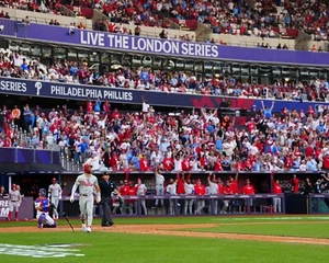 8x10 Photo BRYCE HARPER Philadelphia Phillies MVP All Star LONDON - Picture 1 of 1