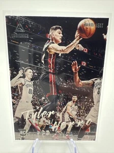 2019-20 Panini Chronicles - Luminance #154 Tyler Herro (RC) - Bild 1 von 2