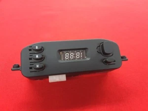 RELOJ DIGITAL SSANGYONG TURISMO 81100-21000 2015 - Imagen 1 de 13