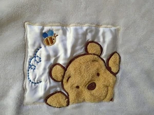 Winnie Puuh Plüsch Krippe Decke Biene bestickt Satinborte Lovey - Bild 1 von 6