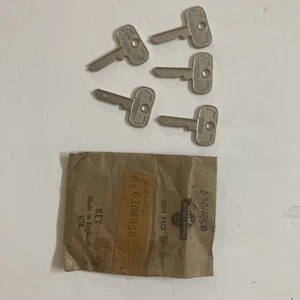 5 VAUXHALL / OPEL KEY BLANKS  1960's British w/ Lucas ignition switches Uncut - Bild 1 von 3