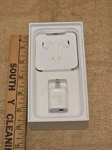 Apple iPhone Original Wired Headset Earphones Earpods Earbuds Lightning OEM - Photo 1 sur 12