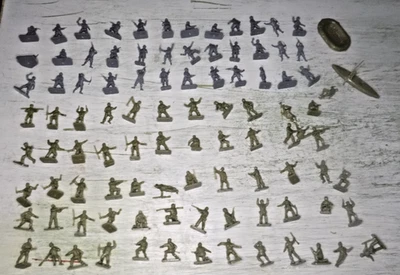 FIGURAS MILITARES AIR FIX HO/OO Verde Oliva y 30 Gris INFANTERÍA 1:72 SESENTA HOMBRES Foto 1 de 4