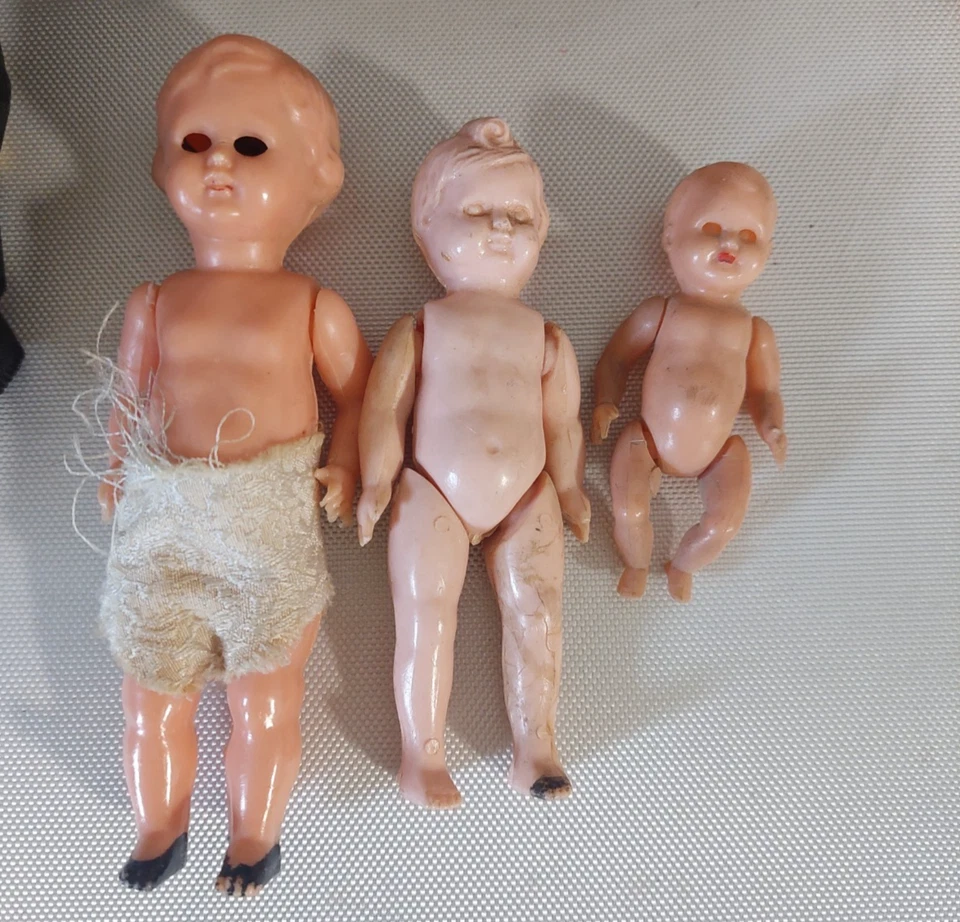 MINI bambole  anni 50-60, celluloide-QUERZOLA-GUGLIELMI  Made In Italy-- (BC1) - Immagine 1 di 2