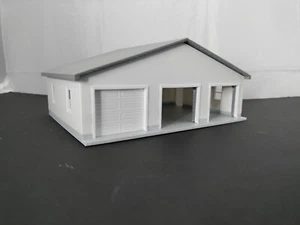 1:64 Scale - White 3 Car Garage with Opened and Closed Garage Door - 3D Printed - Picture 1 of 9