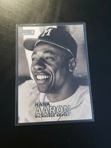 2016 Topps Stadium Club Hank Aaron Black and White - Picture 1 of 3