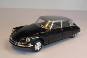 Vitesse 1/43 Citroen DS schwarz mit silbernem Dach #8688 - Bild 1 von 2