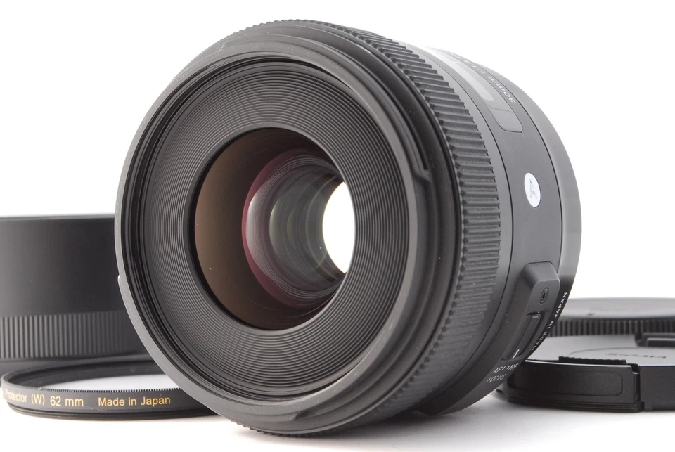 [Casi sin usar con caja] Sigma Art 30 mm f/1,4 DC HSM para Canon EF-S de JAPÓN Foto 1 de 4