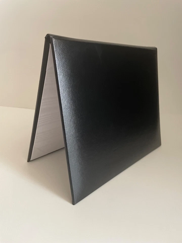 Una o varias cubiertas de diploma de cuero sintético acolchadas negras para certificado de 7x9 o 6x8 Foto 1 de 4