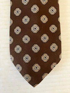 Andhurst Men's Necktie Tie Polyester Brown Tan Octagon White Florets Wide 56" - Picture 1 of 6