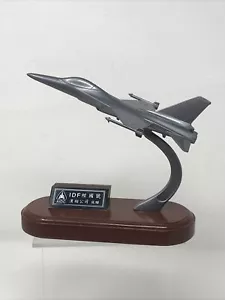 IDF Taiwan Air Force Fighter Jet Model on Wood Base IDF AIDC F-CK-1A Plane - Picture 1 of 10