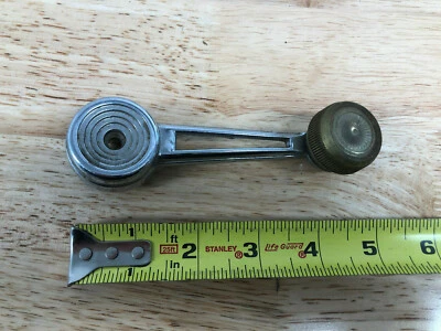 Manivela ventana original 6DAB 602334-2AA 71 - 73 ¿Ford Mustang?? Foto 1 de 4