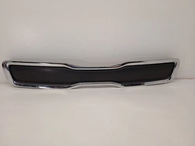 2014-2016 KIA SOUL Upper Grille 86350B2000 14-16        - Image 1 of 4