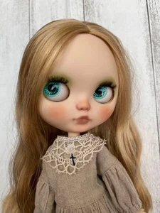 Bambola Blythe personalizzata di rinomato artista - base runa di ghiaccio - Foto 1 di 7