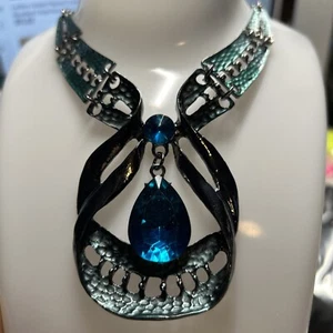 African Jewelry Crystal Pendant - Picture 1 of 4